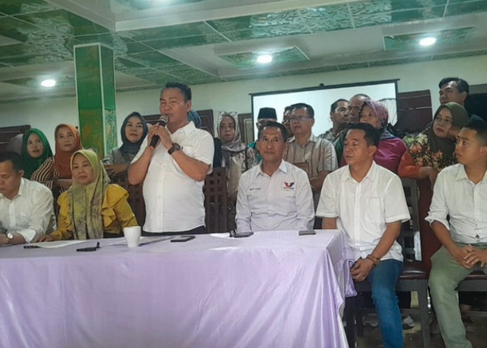 Conference Pers Tim Pemenangan Bursah-Widia Setelah Perolehan Suara Masuk 100 Persen, Simak Pesannya