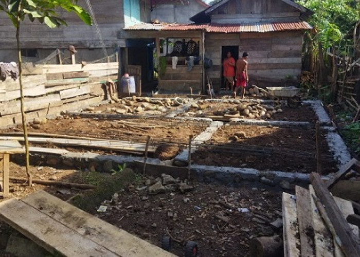11 Rumah Tidak Layak Huni di Desa Lubuk Tuba Terima Program Bedah Rumah