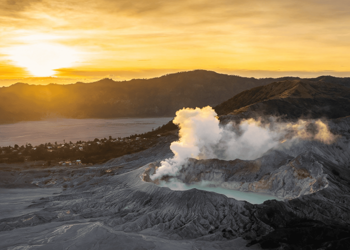 Misteri Asal Usul Gunung Bromo: Kisah Legenda Suku Tengger yang Tak Lekang Oleh Waktu!