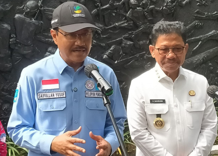 Kementerian Sosial Salurkan Laptop kepada Siswa Sekolah Rakyat Seluruh Indonesia