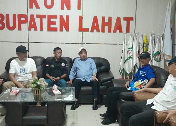 Bupati Lahat Terkagum Dengan Kondisi Sekretariat KONI Saat Ini, Begini Katanya