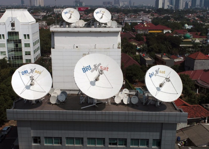 Akses Layanan BRI Tetap Terjaga di Daerah Terisolir Bencana Banjir Bandang melalui Satelit