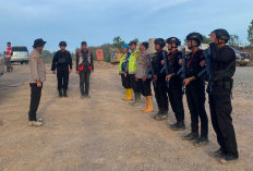 Hari Kedua Penertiban, Polsek Bayung Lencir Tutup 43 Sumur Minyak Ilegal di Areal PT BPP