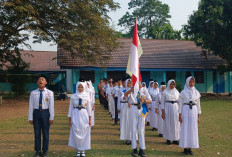 OSIS SMPN 2 Merapi Barat Berganti Kepengurusan, Kepala Sekolah Tekankan Kepemimpinan dan Tanggung Jawab