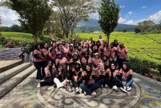 Peserta Family Gathering Sanggar Aurel Lahat Menikmati Udara Gunung Dempo Pagaralam