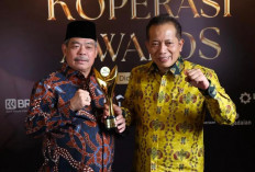 Luar Biasa! Bursah Zarnubi Terima Koperasi Award 2026, Penguatan Ekonomi Daerah Jadi Sorotan