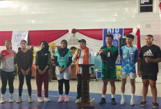 Bupati Lahat Bursah Zarnubi Buka Turnamen Voli Antar Pelajar SMA