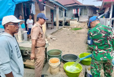 Luar Biasa! Kelurahan Talang Jawa Selatan Bersama Yonif TP 894/Prayatna Bumi Salurkan 5.000 Liter Air Bersih