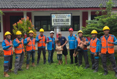 PLN Hadirkan Terang untuk Pendidikan Pelosok, SD Negeri Sungai Jambu Kini Nikmati Listrik Tenaga Surya