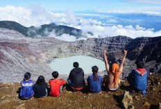 Melihat Gunung Dempo Pagaralam: Jejak Sejarah dan Pesona Alam yang Melegenda
