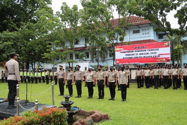 Naik Pangkat, Polisi Ingin Dicintai